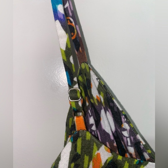 Calvin Klein super soft printed jersey dress with adjustable straps. Size 4 $40 - Picture 5 of 5